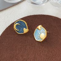 1 Pair Vintage Style Sun Moon Heart Shape Copper Plating Ear Studs main image 2