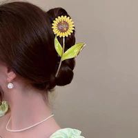 Fashion Flower Butterfly Ginkgo Leaf Imitation Pearl Alloy Rhinestone Hair Claws 1 Piece sku image 8