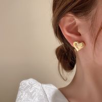 1 Pair Elegant Geometric Letter Copper Plating Inlay Artificial Pearls Zircon Earrings sku image 2