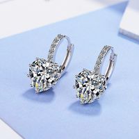 1 Paire Style Simple Forme De Cœur Le Cuivre Incruster Zircon Des Boucles D'oreilles main image 2