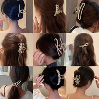 Elegant Geometric Alloy Inlay Artificial Pearls Hair Claws 1 Piece main image 1