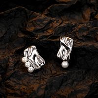 1 Pair Fashion Pearl Copper Inlay Shell Ear Studs main image 5
