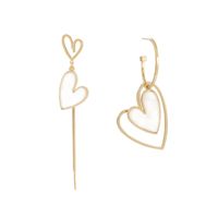 1 Pair Simple Style Heart Shape Alloy Plating Women's Earrings main image 4