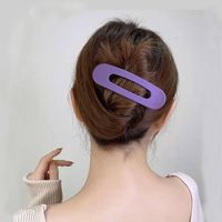 Simple Style Solid Color Plastic Hollow Out Hair Clip 1 Piece sku image 1