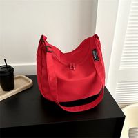Women's Oxford Cloth Solid Color Basic Dumpling Shape Zipper Shoulder Bag Crossbody Bag main image 1