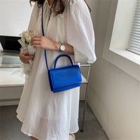 Women's Small All Seasons Pu Leather Solid Color Streetwear Square Flip Cover Handbag main image 3