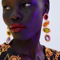 1 Pair Fashion Geometric Alloy Plating Metal Artificial Gemstones Women's Drop Earrings main image 1