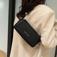 Women's Mini All Seasons Pu Leather Solid Color Fashion Square Magnetic Buckle Underarm Bag main image 3