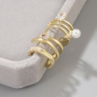 1 Piece Fashion C Shape Plating Inlay Copper Pearl Zircon Gold Plated Silver Plated Ear Clips main image 3