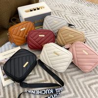 Women's Small Pu Leather Stripe Basic Classic Style Square Zipper Shoulder Bag Crossbody Bag Square Bag main image 1
