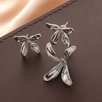 1 Pair Fashion Flower Alloy Asymmetrical Plating Women's Drop Earrings main image 3