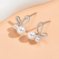 Einfacher Stil Schmetterling Rostfreier Stahl Inlay Künstliche Perlen Ohrringe 1 Paar main image 2