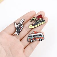 Cartoon Style Gesture Moon Shoe Alloy Plating Unisex Brooches main image 2