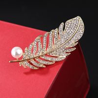 Simple Style Leaf Alloy Plating Artificial Rhinestones Unisex Brooches main image 4