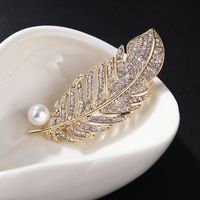 Simple Style Leaf Alloy Plating Artificial Rhinestones Unisex Brooches main image 5
