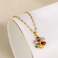 Brass 201 Stainless Steel 18K Gold Plated Shiny Plating Inlay Flower Zircon Pendant Necklace main image 2