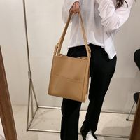 Women's All Seasons Pu Leather Solid Color Basic Square Magnetic Buckle Tote Bag main image 5