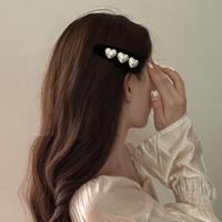Mode Herzform Künstliche Perle Flanell Handgemacht Haarklammer 1 Stück main image 5