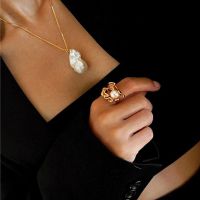 1 Piece Fashion Flower Brass Inlay Pearl Rings main image 2