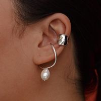 1 Pièce Mode Couleur Unie Perle Artificielle Le Cuivre Placage Des Boucles D'oreilles main image 5