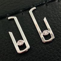 1 Pair Fashion Geometric Paper Clip Copper Inlay Zircon Ear Studs sku image 2