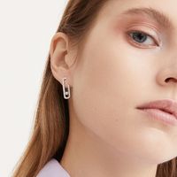 1 Pair Fashion Geometric Paper Clip Copper Inlay Zircon Ear Studs main image 1