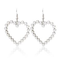 1 Pair Simple Style Heart Shape Alloy Inlay Pearl Women's Earrings main image 2