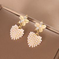 1 Pair Sweet Heart Shape Flower Inlay Alloy Artificial Pearls Zircon Drop Earrings main image 1