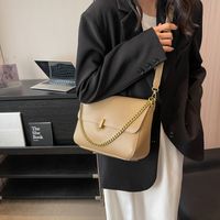 Women's Pu Leather Solid Color Basic Chain Square Zipper Magnetic Buckle Crossbody Bag main image 1