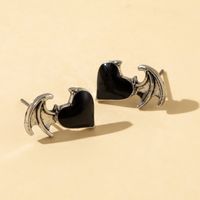 1 Pair Cool Style Heart Shape Wings Alloy Enamel Plating Women's Ear Studs main image 4