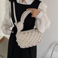 Women's Pu Leather Lingge Basic Pillow Shape Zipper Handbag main image 2