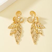 Wholesale Jewelry 1 Pair Retro Leaves Flower Alloy Pearl Drop Earrings main image 4