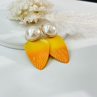 1 Pair Lady Flower Alloy Plating Inlay Artificial Pearls Women's Drop Earrings sku image 3