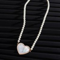 1 Piece Simple Style Heart Shape Beaded Alloy Pearl Inlay Shell Women's Necklace main image 5