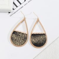 1 Pair Retro Triangle Water Droplets Leopard Pu Leather Alloy Hollow Out Women's Drop Earrings main image 5