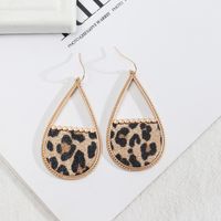 1 Pair Retro Triangle Water Droplets Leopard Pu Leather Alloy Hollow Out Women's Drop Earrings sku image 3
