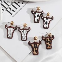 1 Pair Hip-hop Bull Head Leopard Pu Leather Wood Women's Drop Earrings main image 1