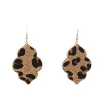 1 Pair Retro Leaf Leopard Inlay Alloy Wood Pu Shell Drop Earrings main image 2