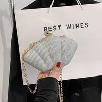Women's Small Pu Leather Solid Color Streetwear Shell Lock Clasp Crossbody Bag Dome Bag Chain Bag main image 6