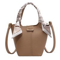 Women's All Seasons Pu Leather Solid Color Classic Style Cylindrical Zipper Bucket Bag sku image 1
