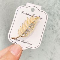 Luxurious Flower Alloy Inlay Artificial Pearls Rhinestones Women's Brooches sku image 15