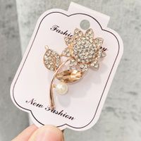 Luxurious Flower Alloy Inlay Artificial Pearls Rhinestones Women's Brooches sku image 31