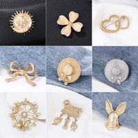 Baroque Style Rabbit Heart Shape Bow Knot Alloy Enamel Inlay Zircon Women's Brooches main image 2