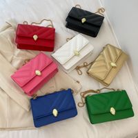 Women's Small All Seasons Pu Leather Solid Color Vintage Style Square Magnetic Buckle Shoulder Bag main image 6