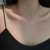 Simple Style Butterfly Copper Plating Hollow Out Inlay Artificial Diamond White Gold Plated Pendant Necklace main image 2