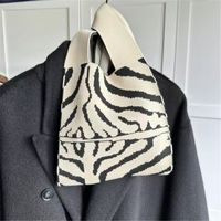 Women's Vintage Style Stripe Heart Shape Butterfly Knit Shopping Bags sku image 73