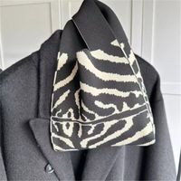 Women's Vintage Style Stripe Heart Shape Butterfly Knit Shopping Bags sku image 72