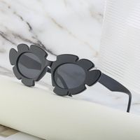 Casual Funny Solid Color Pc Special-shaped Mirror Full Frame Women's Sunglasses main image 3