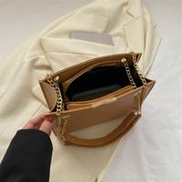 Women's All Seasons Pu Leather Classic Style Shoulder Bag main image 4