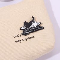 Fashion Letter Cat Alloy Unisex Brooches main image 4